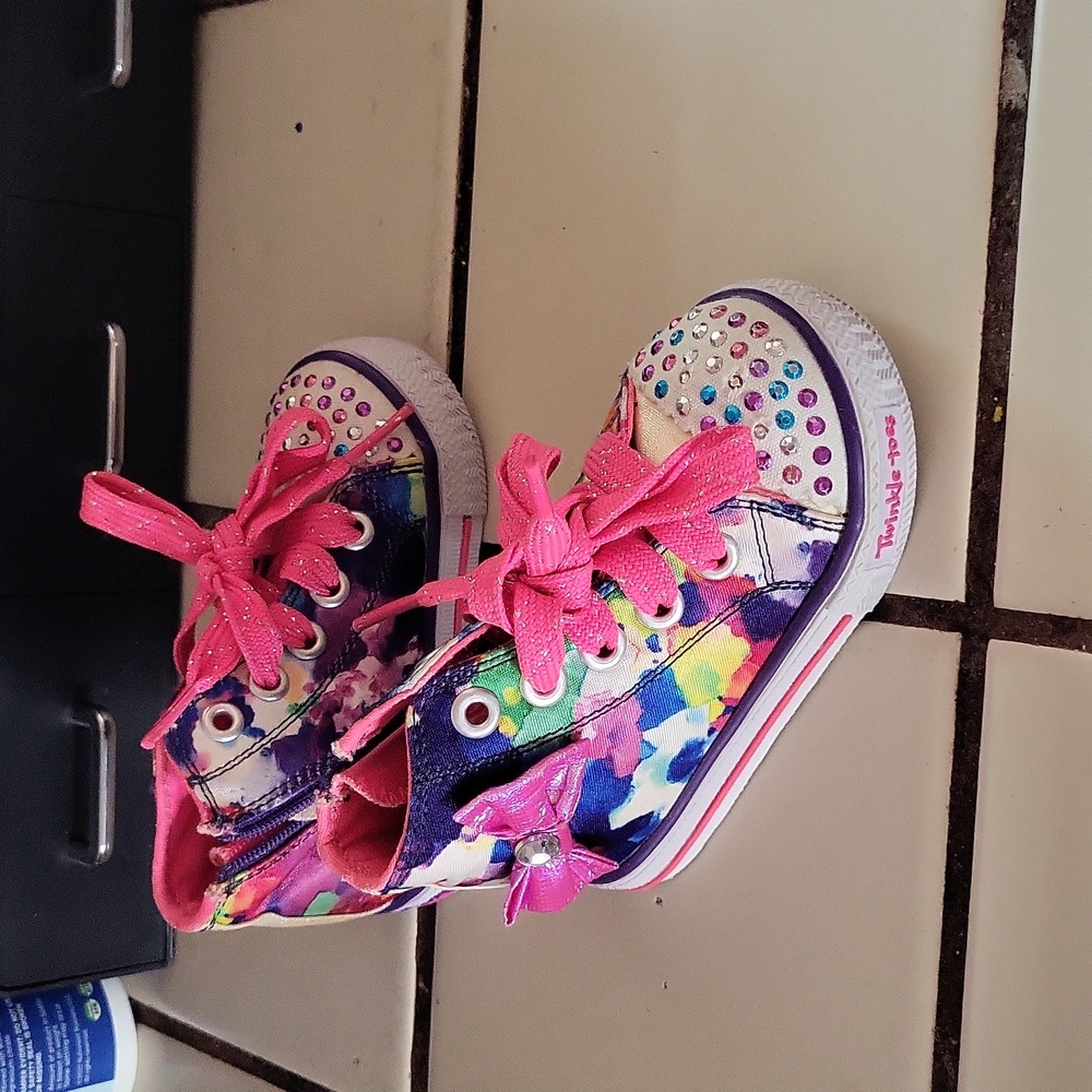 Light up water colored skechers size 5